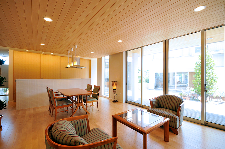 おばあちゃんと住む家・リビングダイニングの画像