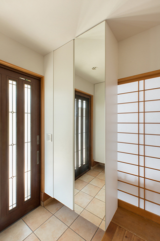 家族ひとり一人を大切にする家・収納の画像