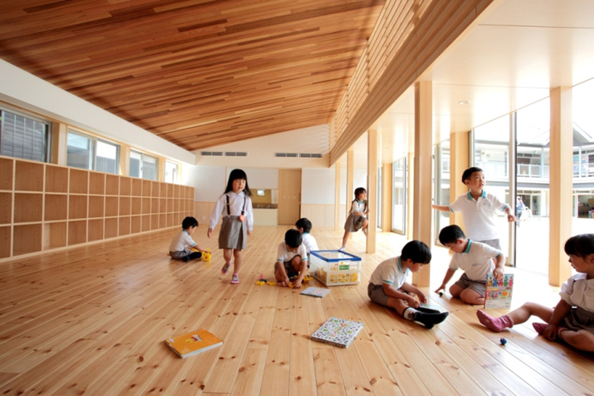 片山幼稚園室内画像
